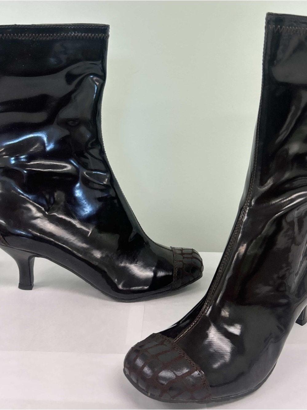Diego di Lucca Patent Black Women's Mid-Heel Ankle Boots w/Textured Cap Toe
